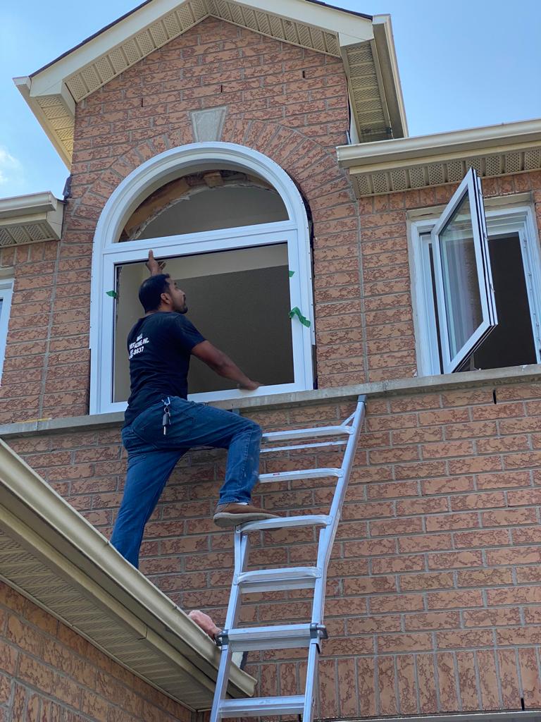 Curved glass replacement by Window Fix GTA in Brampton.